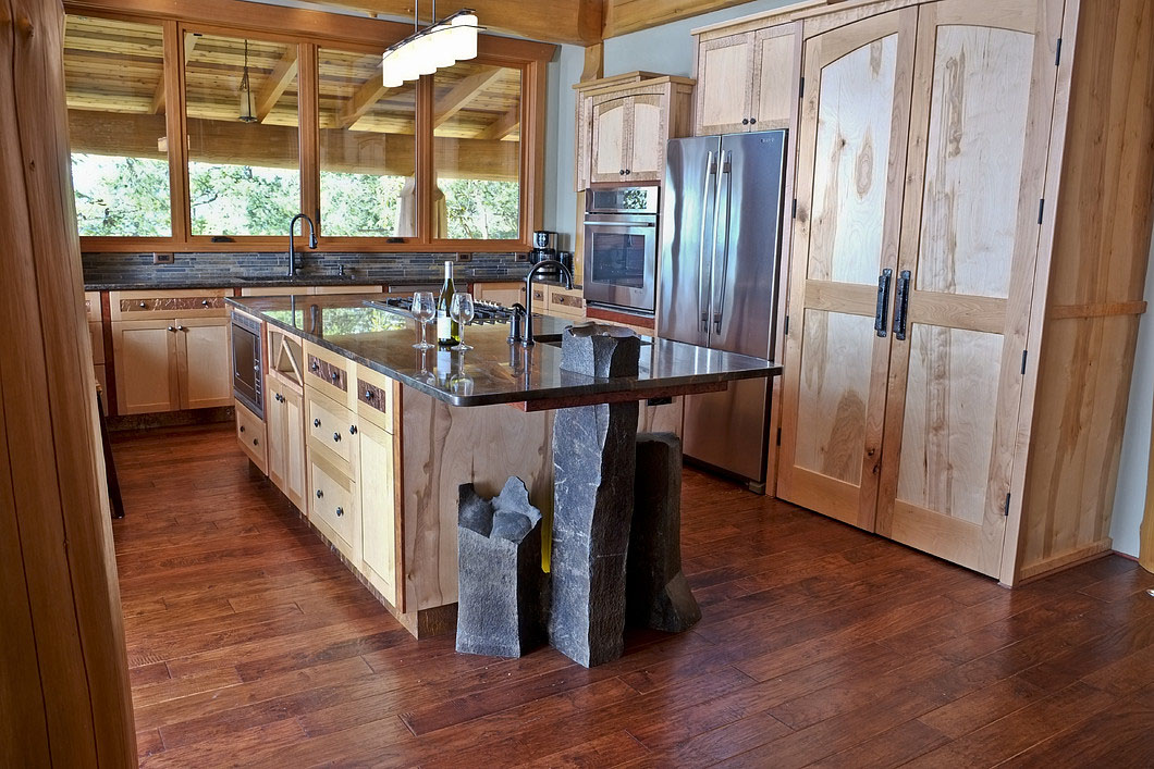 Log Home country Kitchen