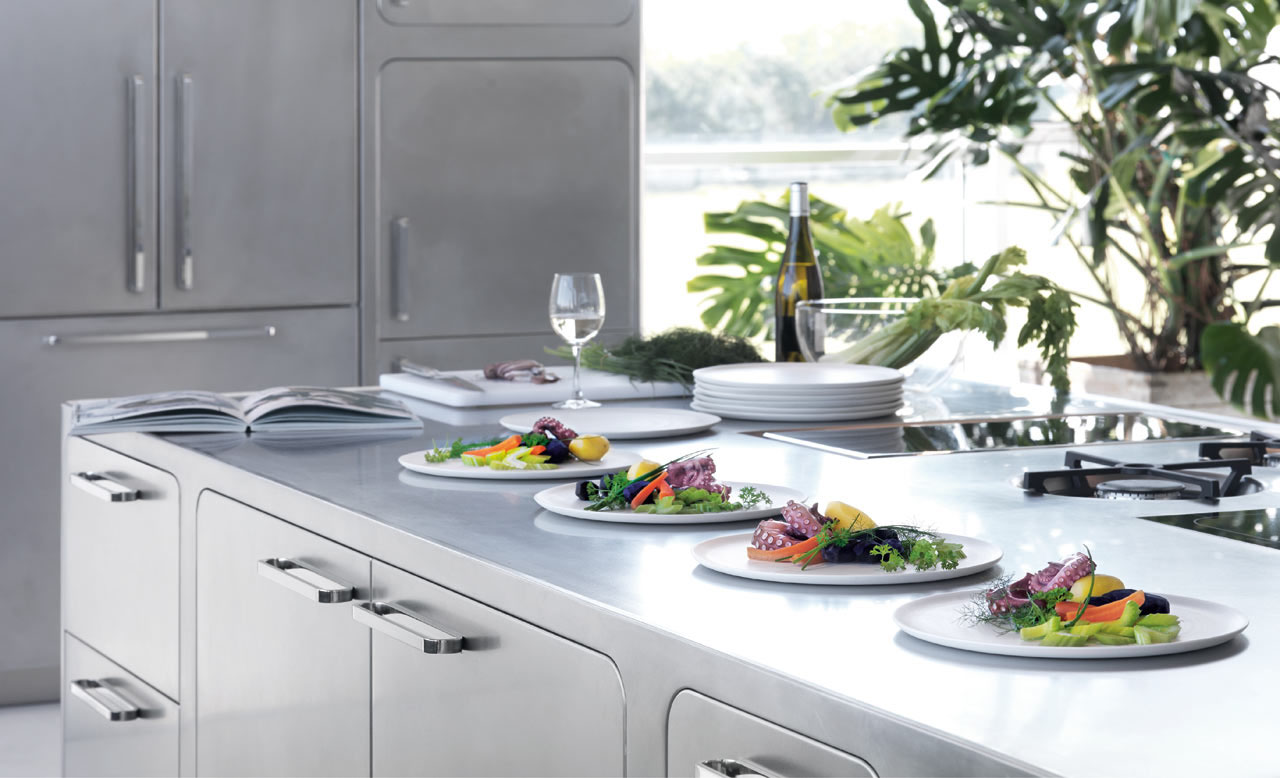 Modern Kitchen with Stainless Steel Countertop