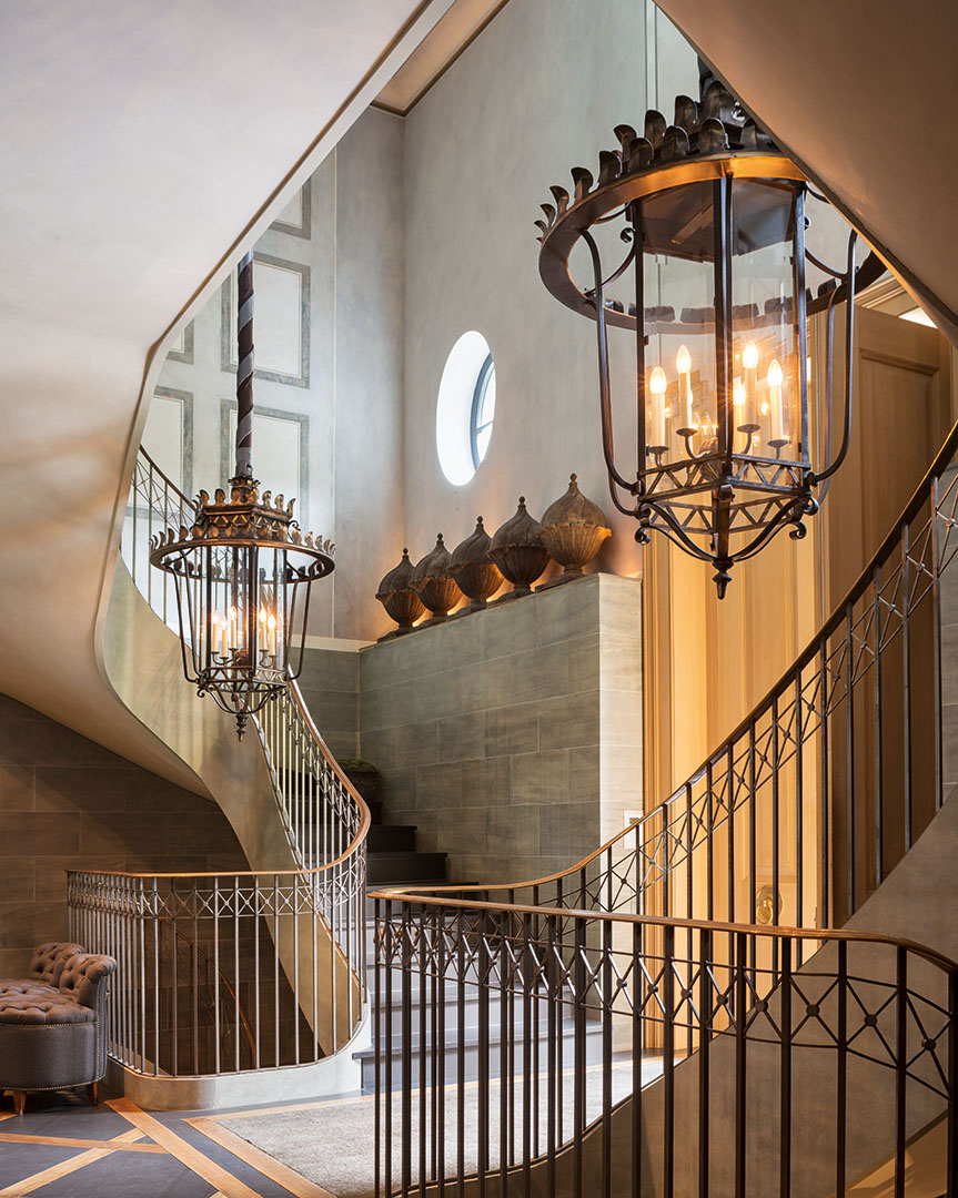 Classic Elegant Spiral Staircase