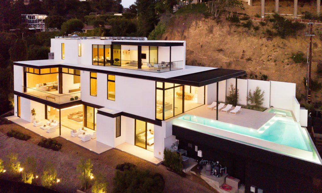 Inside Ariana Grande’s Luxury Modern House in the Hollywood Hills