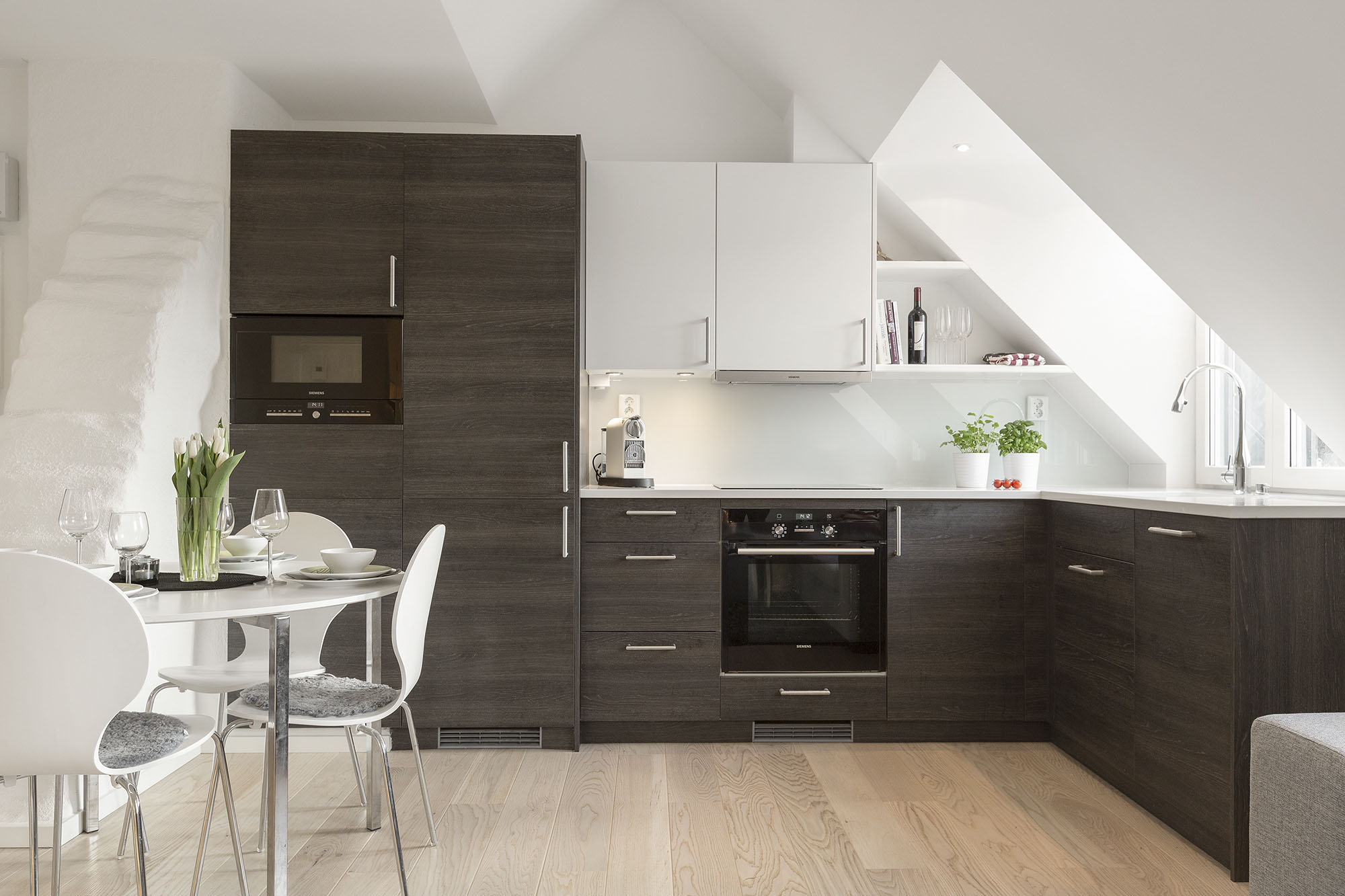 Stylish Simple Modern Kitchen