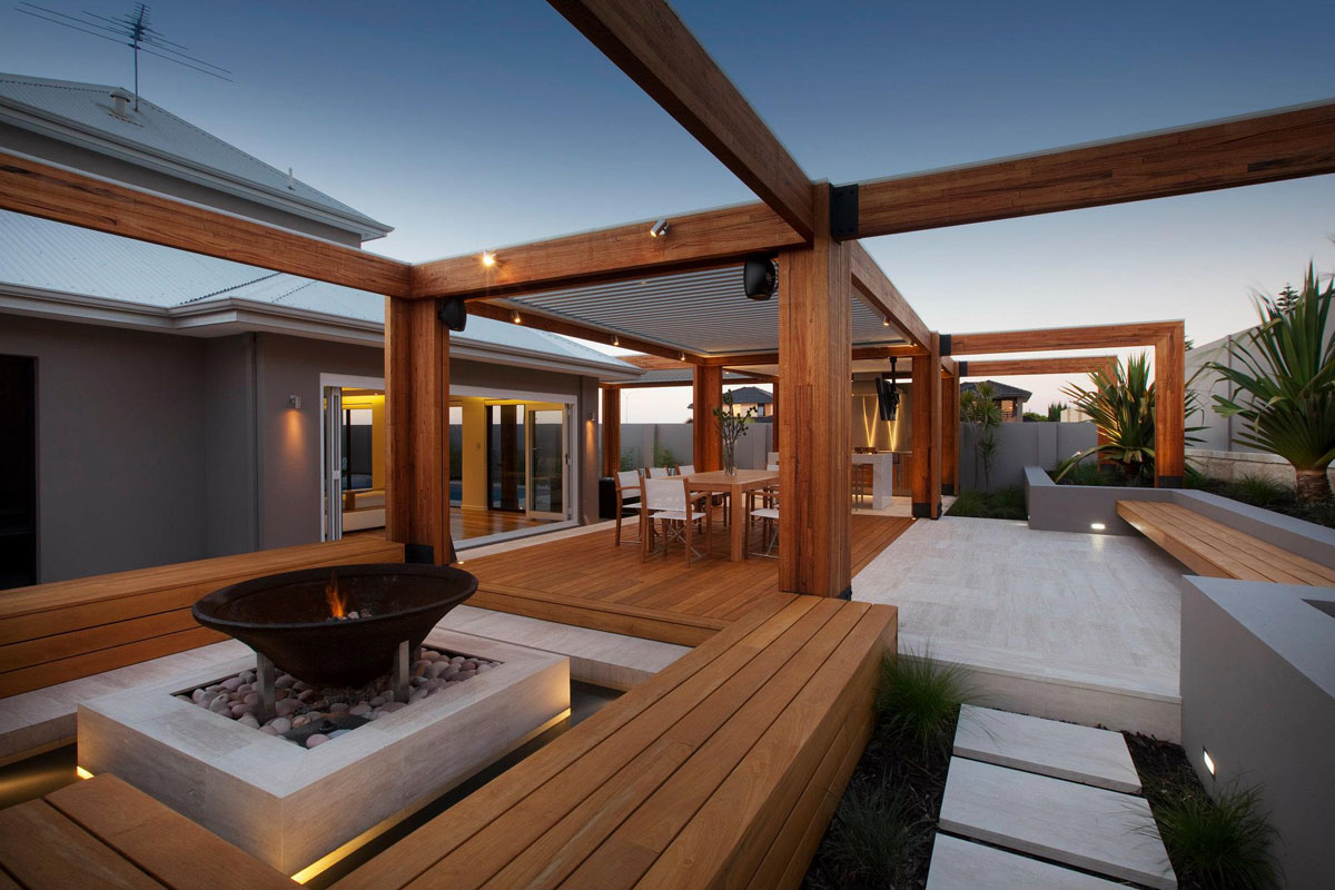 Stylish Backyard With Teak Decking | iDesignArch | Interior Design