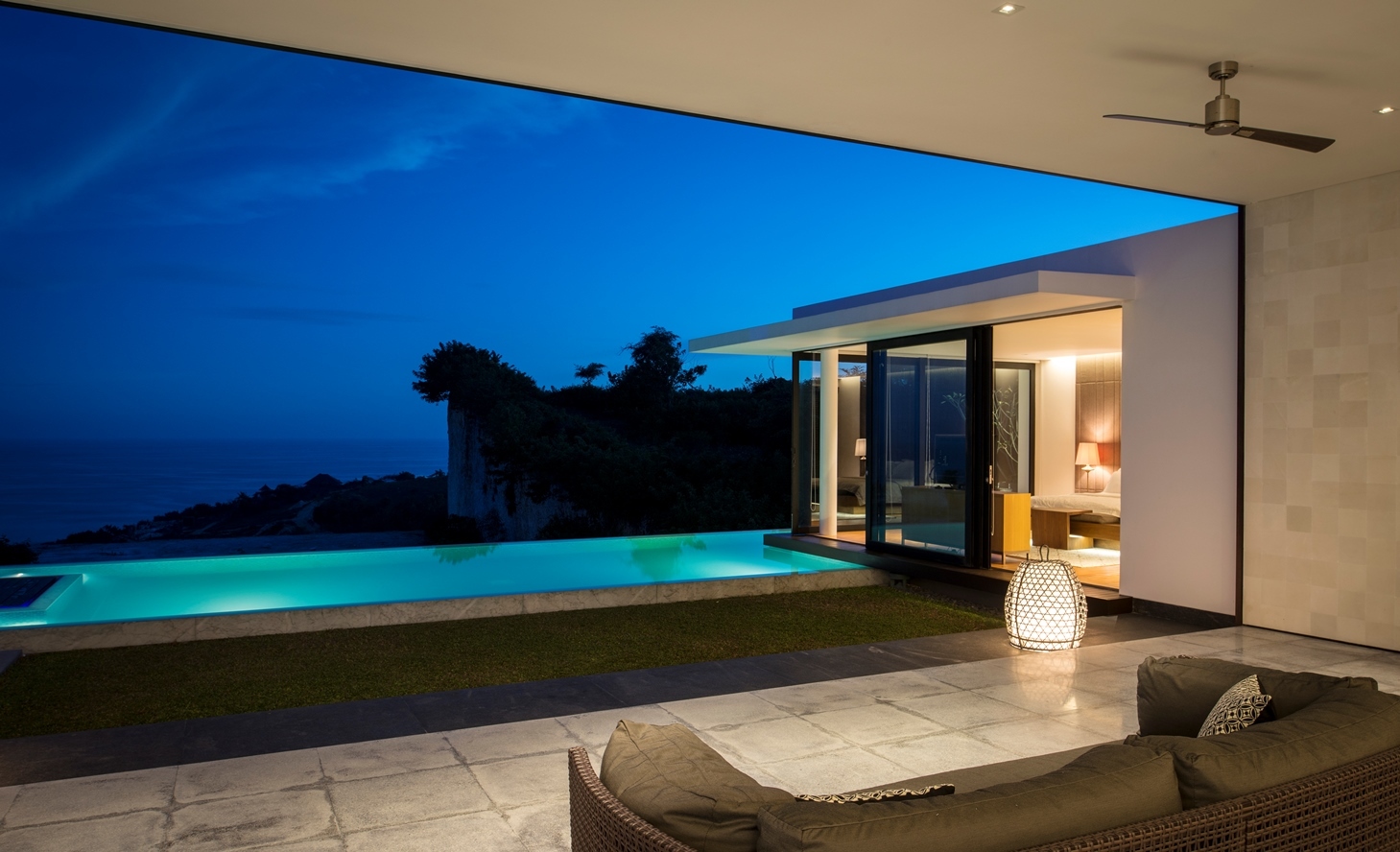Modern Resort Villa With Balinese Theme | iDesignArch | Interior Design ...
