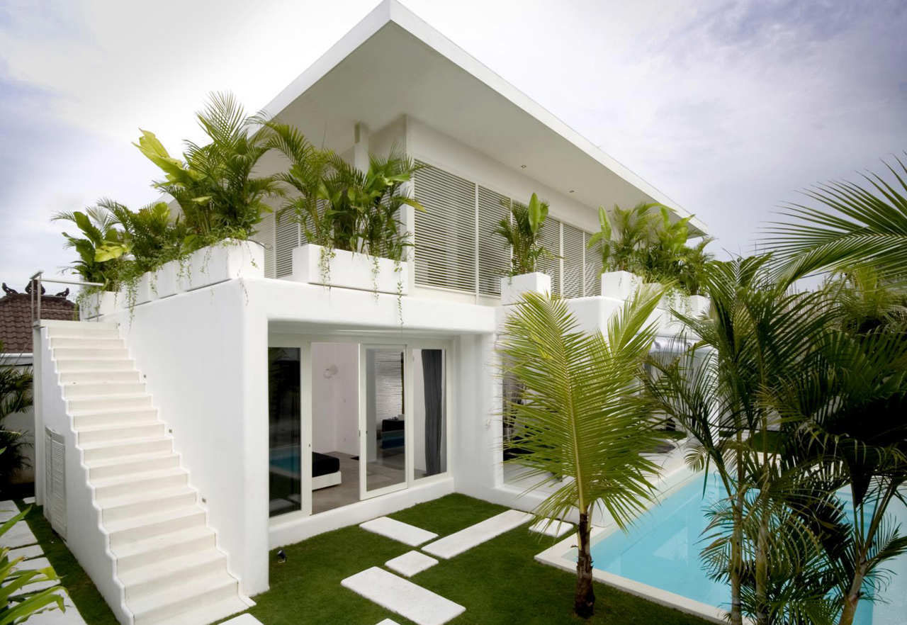Contemporary Villa In Bali With Overlapping Functional Contemporary Villa In Bali With Overlapping Functional