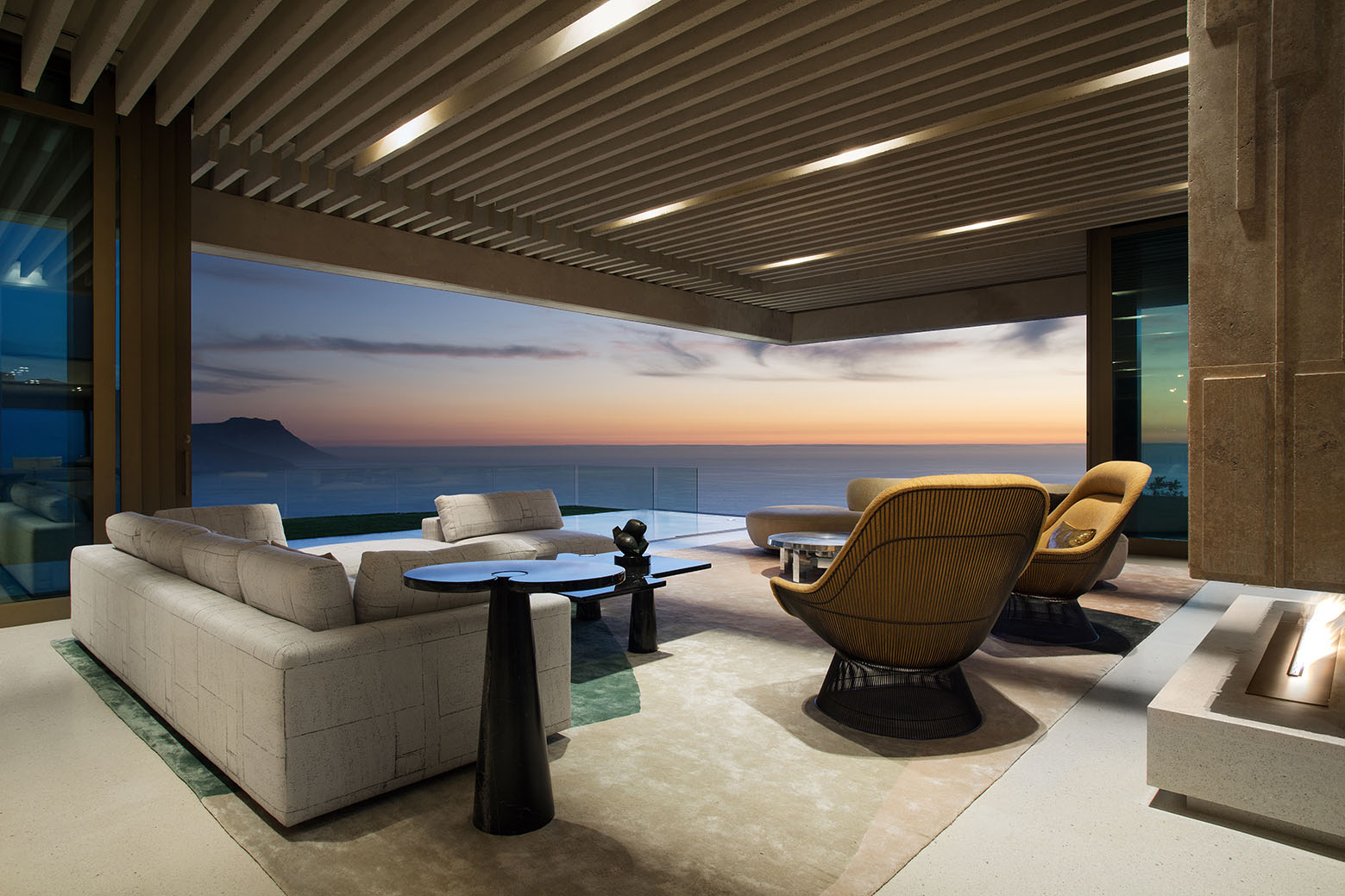 Breathtaking Ocean View House of Hill Top