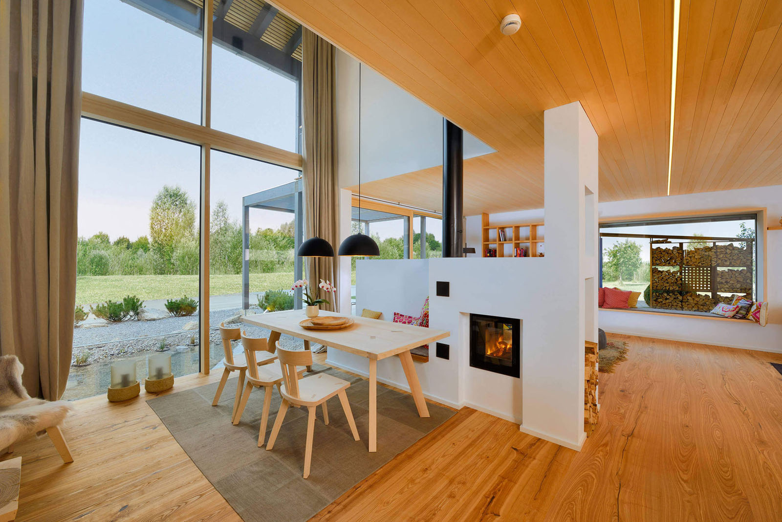 Bauhaus Inspired Energy Saving House With Modern Alpine