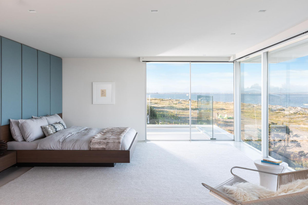 Modernist House Bedroom with Ocean View