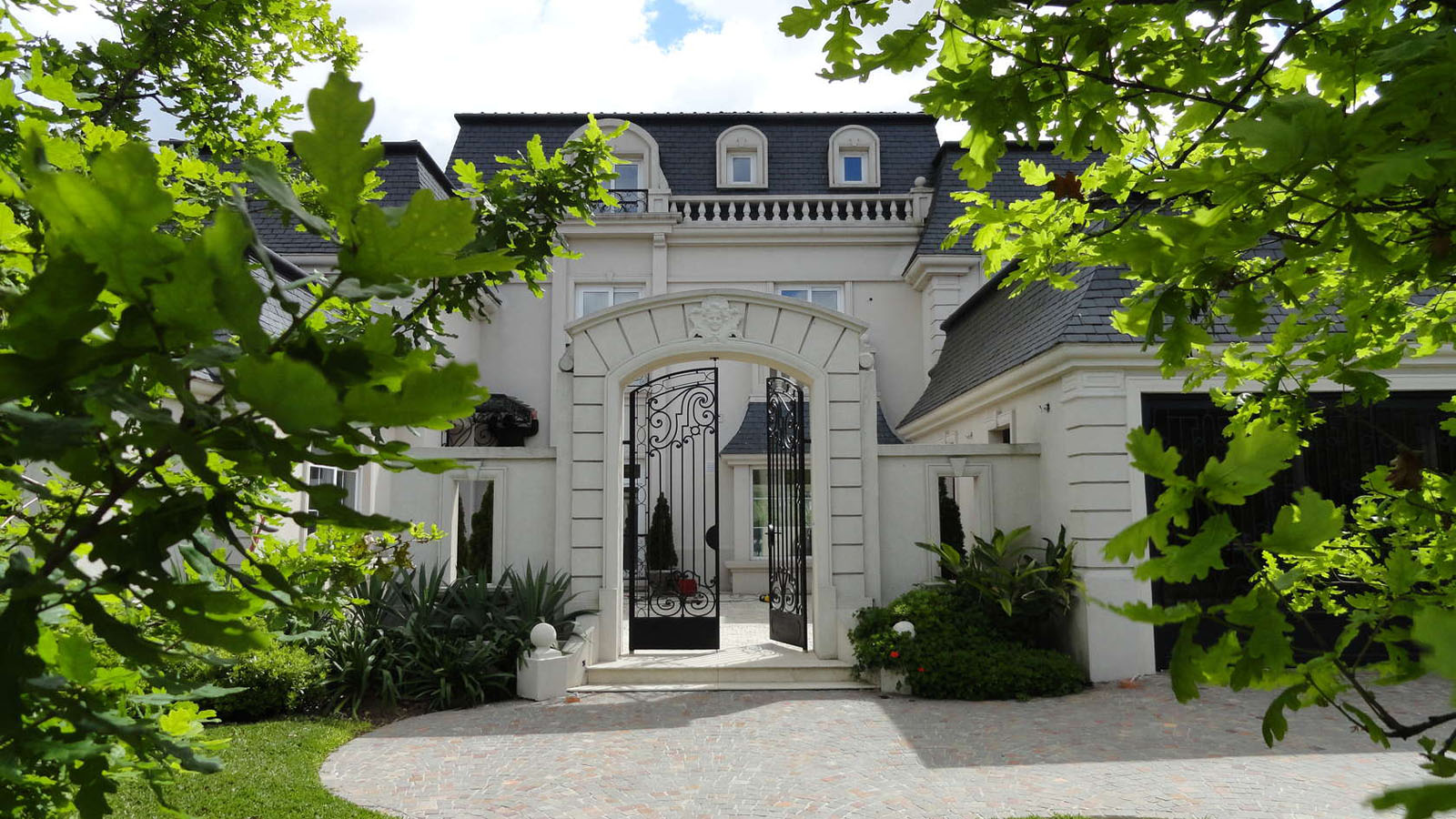 Classic Parisian Style Mansion In Argentina Idesignarch