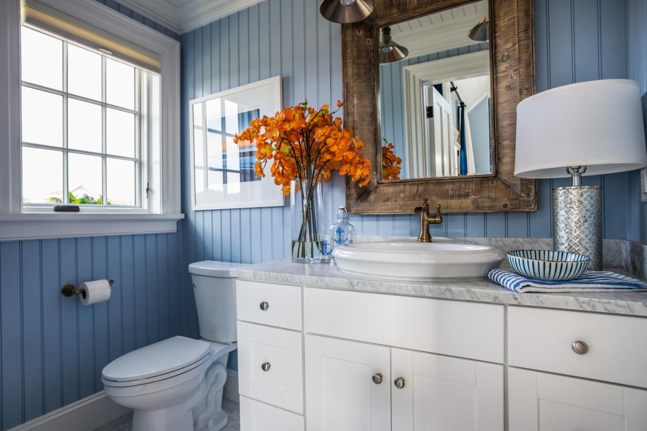 Coastal Style Bathroom in Light Blue