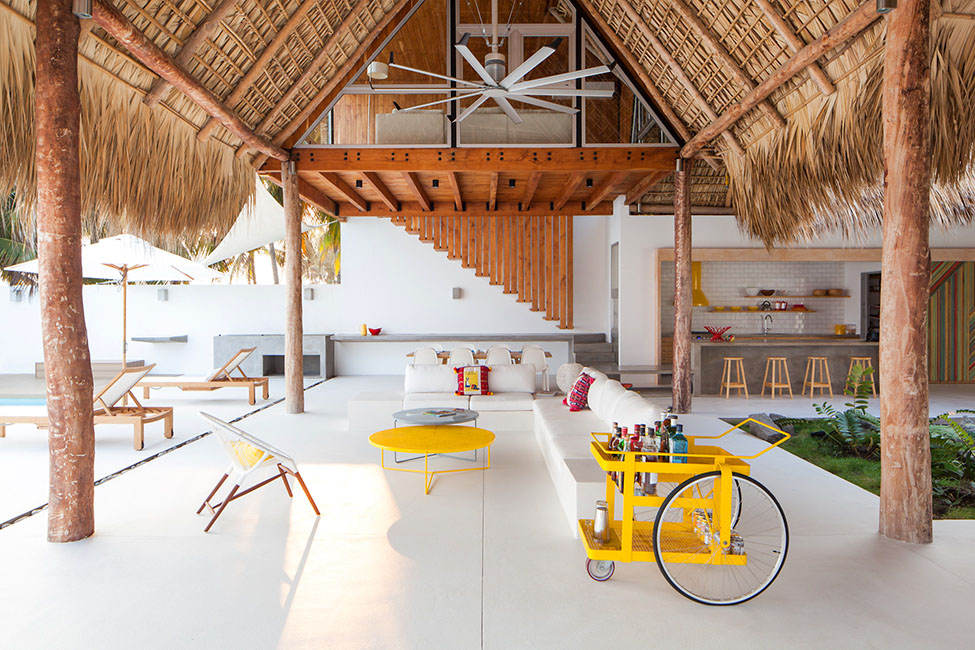 Beach House in San Salvador