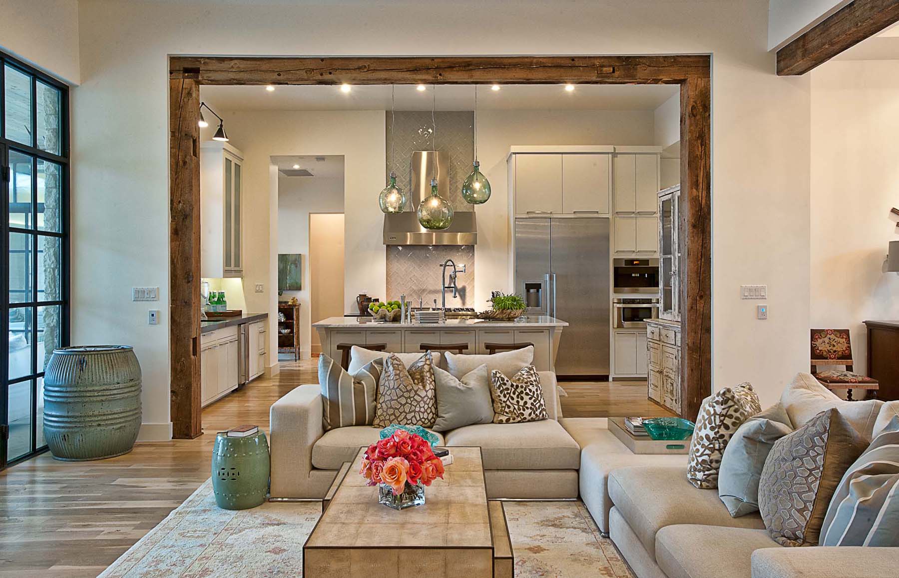 A Contemporary Home With Rustic Elements Connects To Its ...