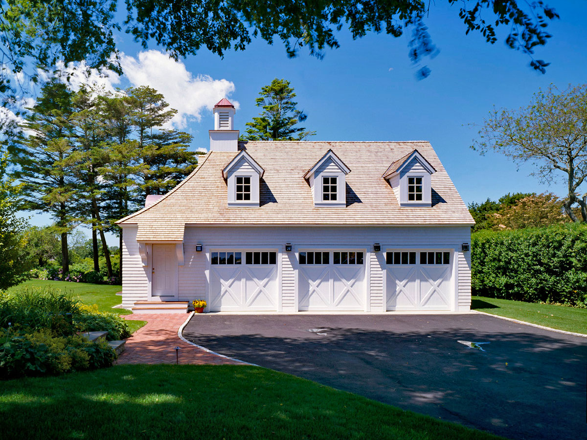 Shingle Style Cape Cod Carriage House