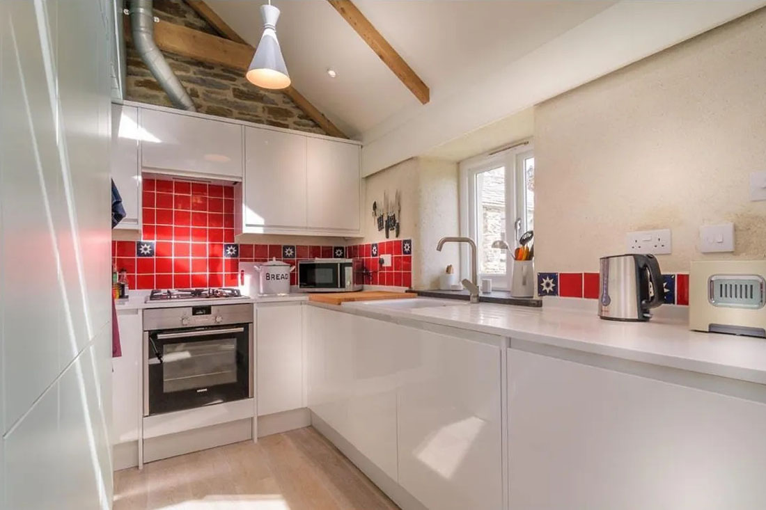 Modern Cottage Kitchen