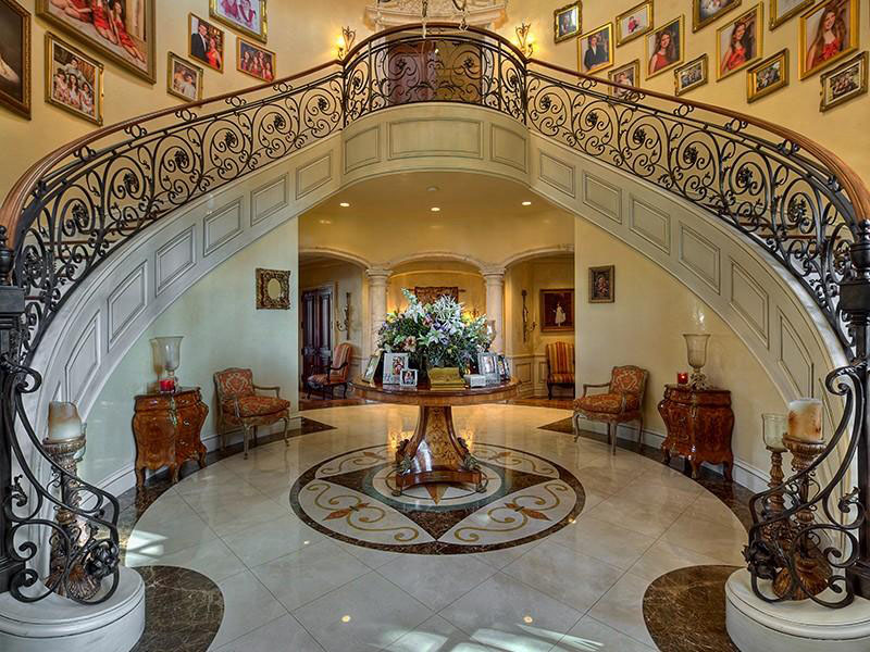 Beautiful Grand Staircase