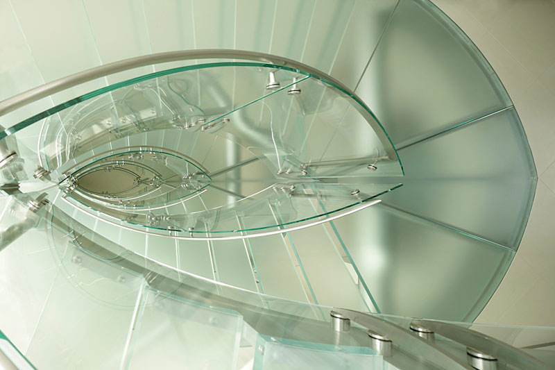 Glass-Spiral-Staircase