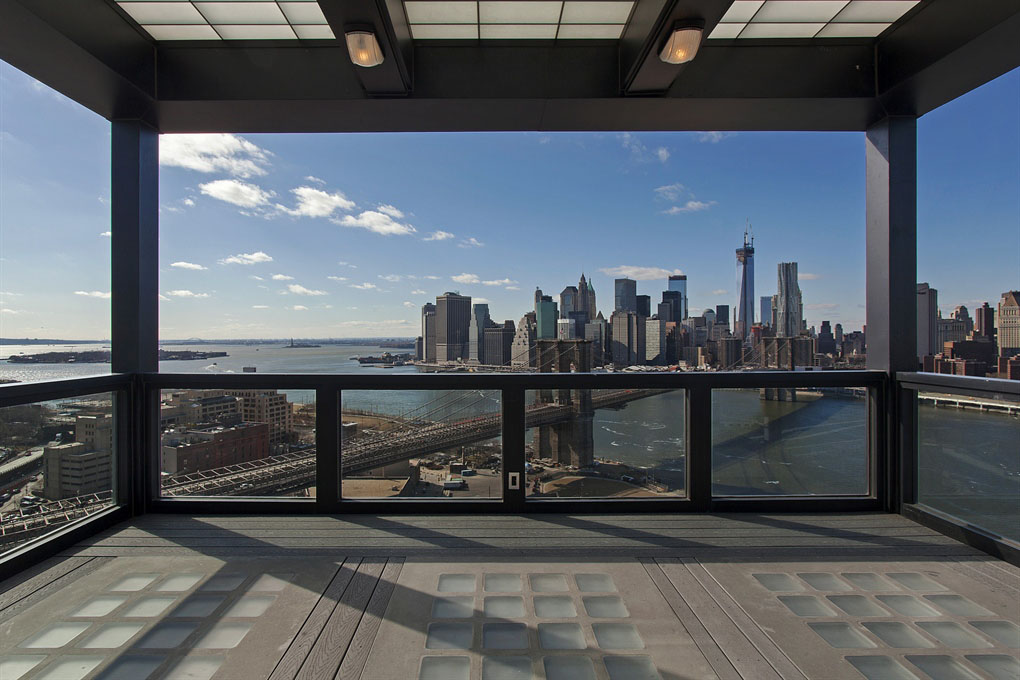 Brooklyn Apartment with views of Lower Manhattan