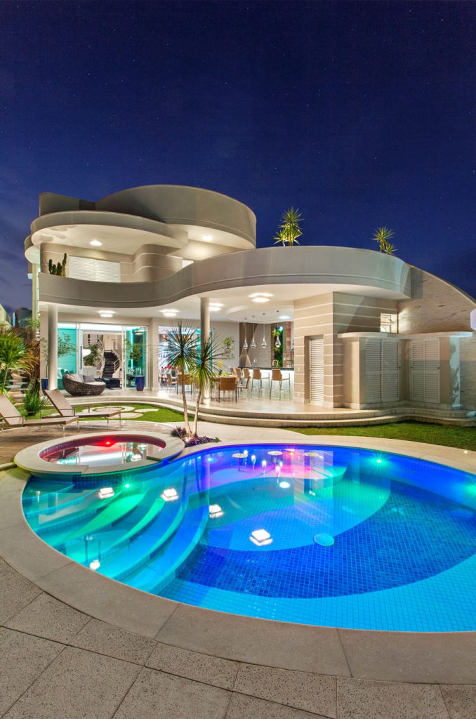 Contemporary-Luxury-Home-Curved-Facade-Brazil_4 | iDesignArch