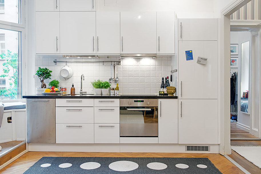 Minimalist Small White Kitchen