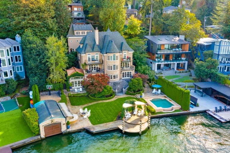 breathtaking-european-style-oswego-lakefront-dream-home