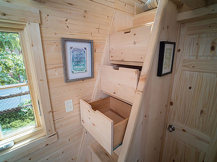 Gorgeous 172 Square Foot Tiny House With Great Use Of 