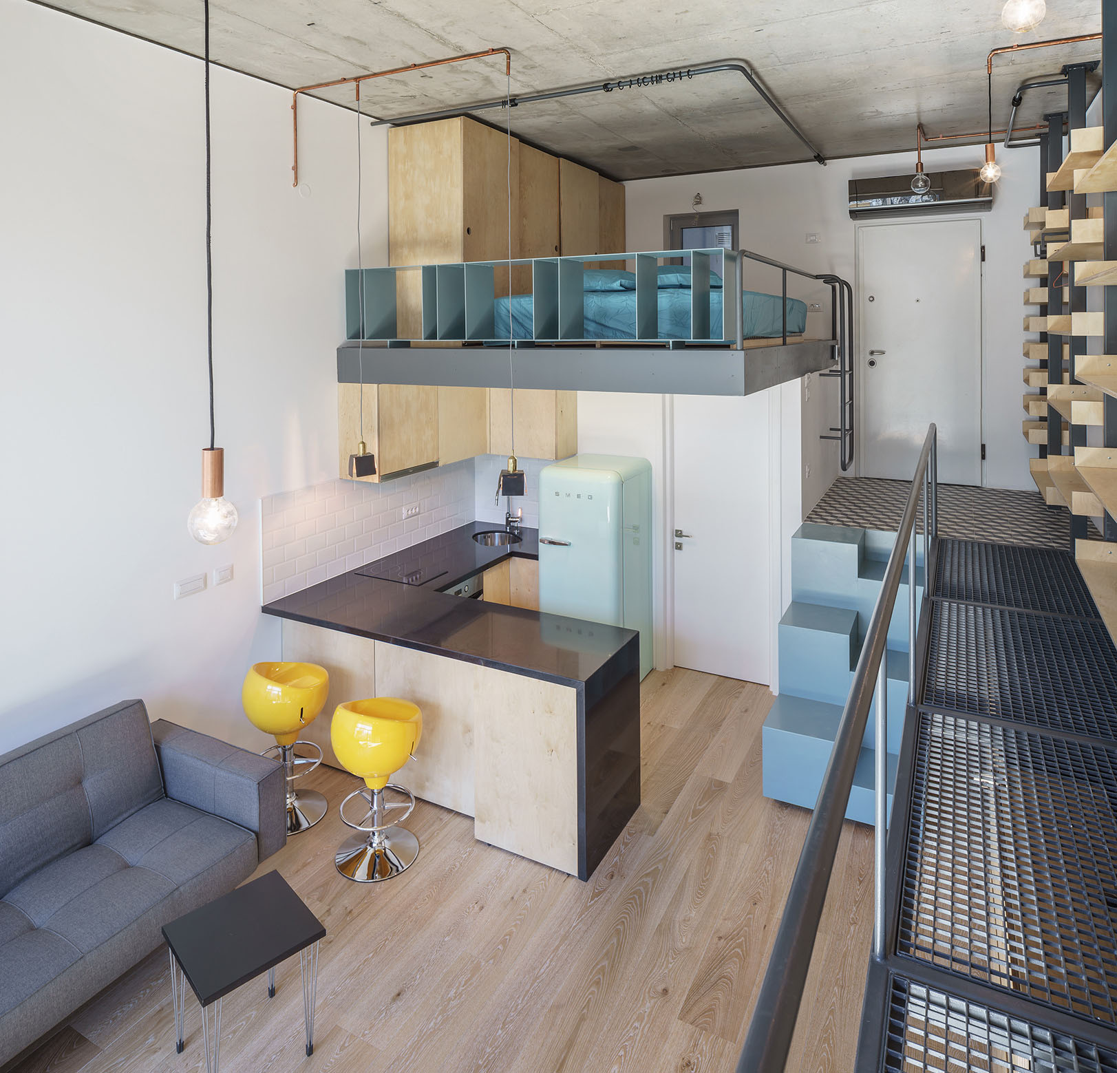 Modern Studio Loft Apartment
