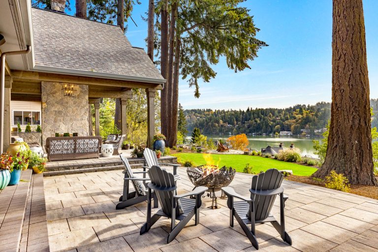 The Ultimate Private Lakeside Paradise on Oswego Lake