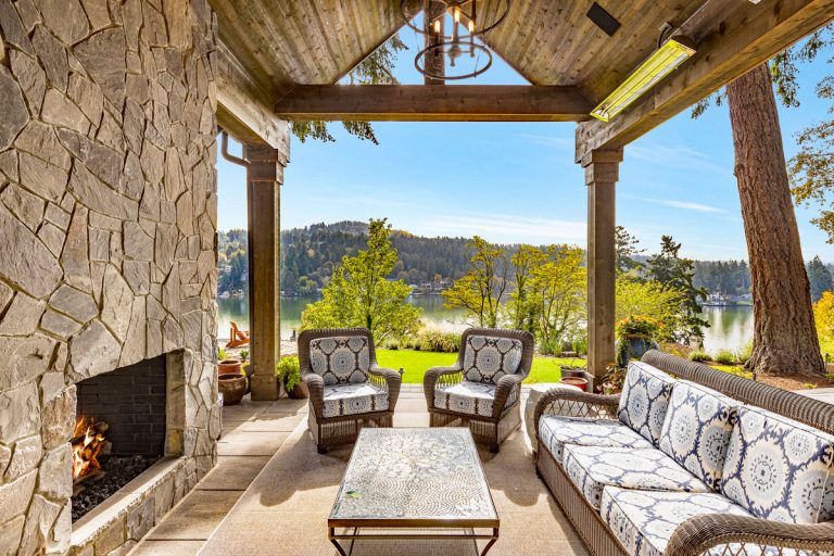 The Ultimate Private Lakeside Paradise on Oswego Lake