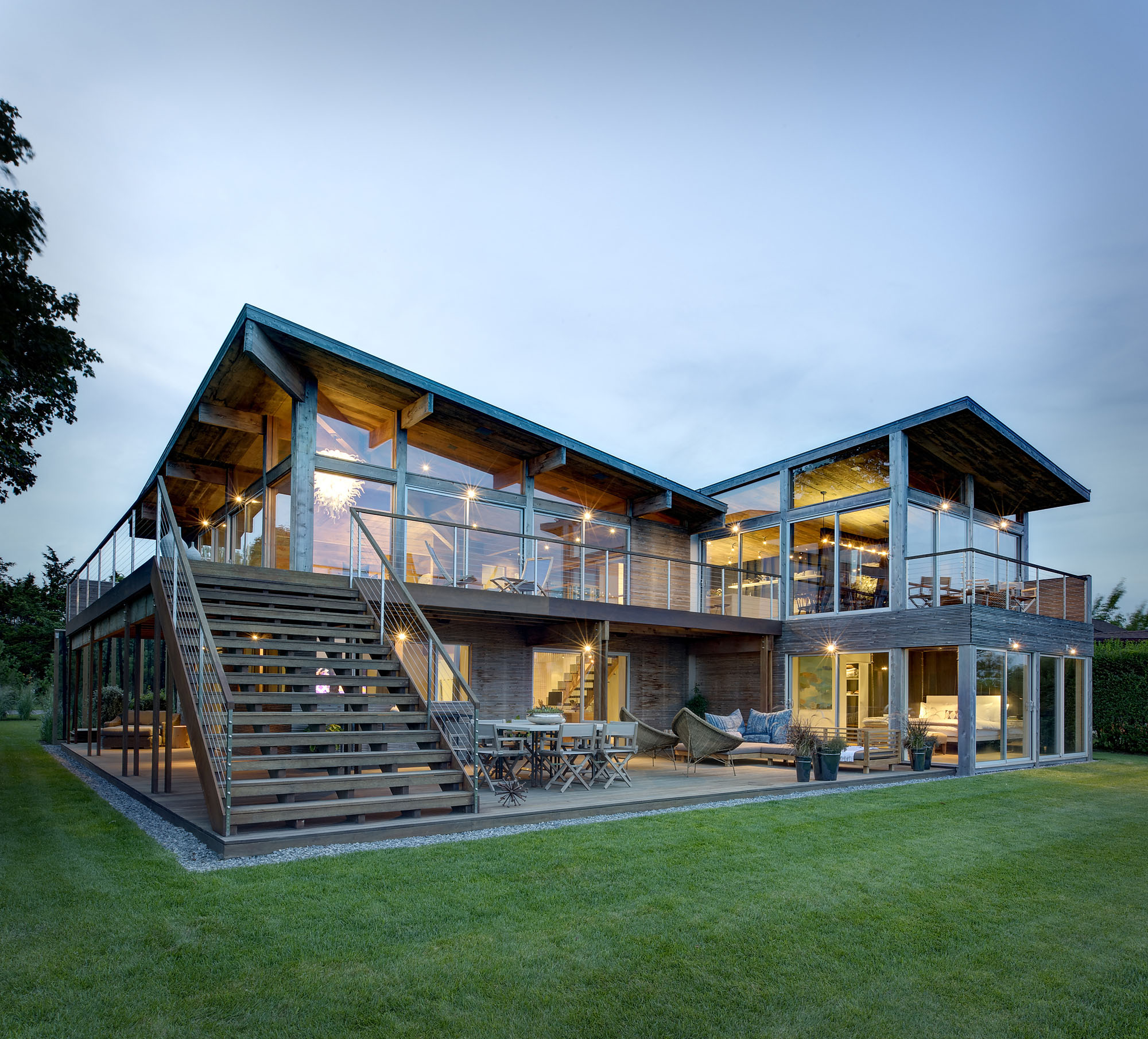 Hurricane Proof Wood And Steel Waterfront Home On Long Island