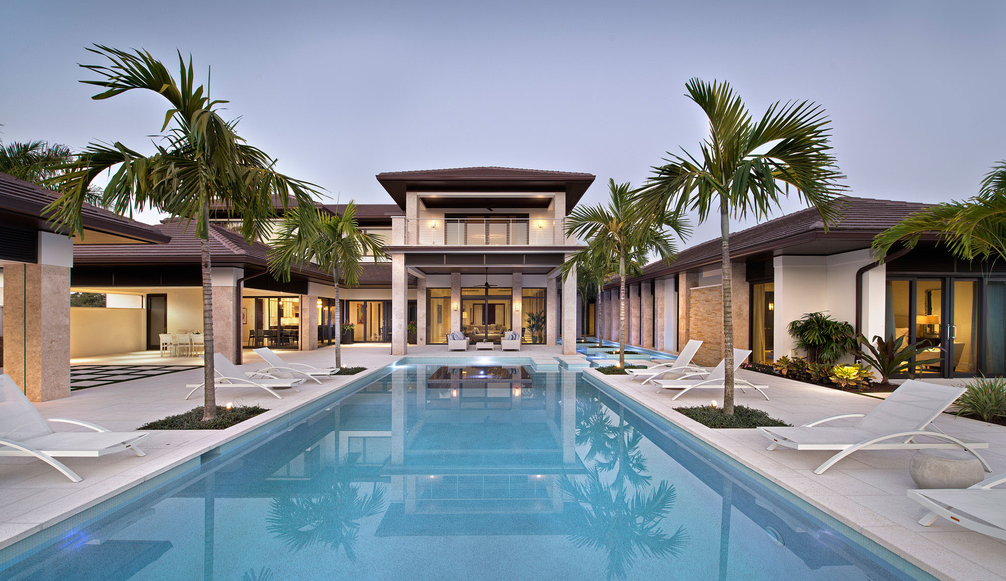 Contemporary Luxury Home with Swimming Pool