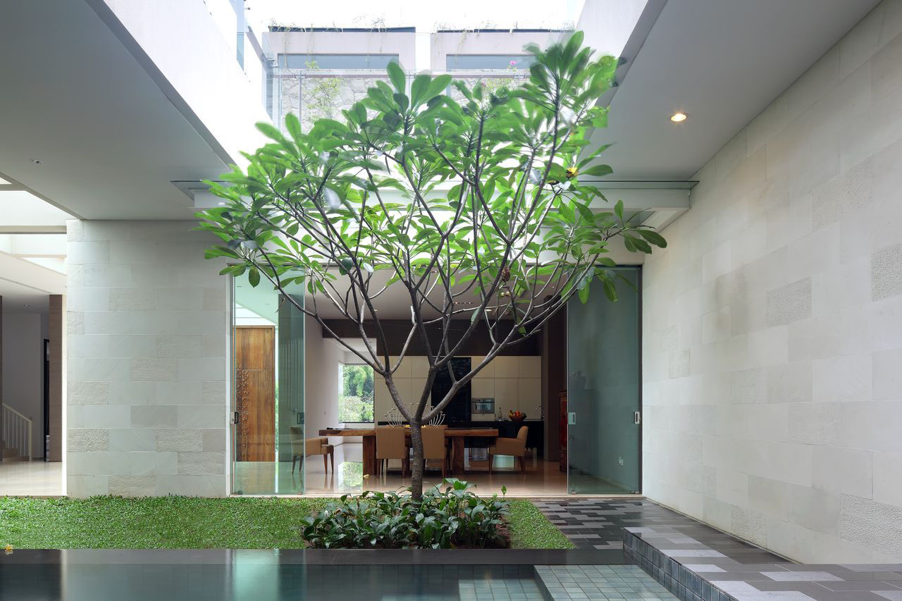 Luxury Garden House In Jakarta | iDesignArch | Interior ...