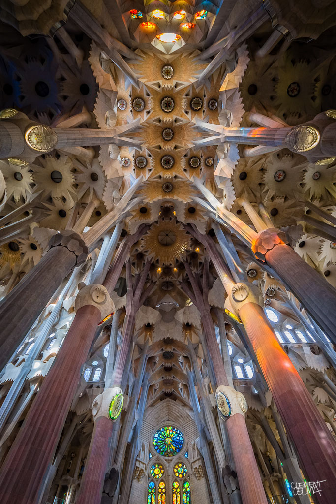 Kaleidoscopic Ceiling Of Gaudí's La Sagrada Família | iDesignArch