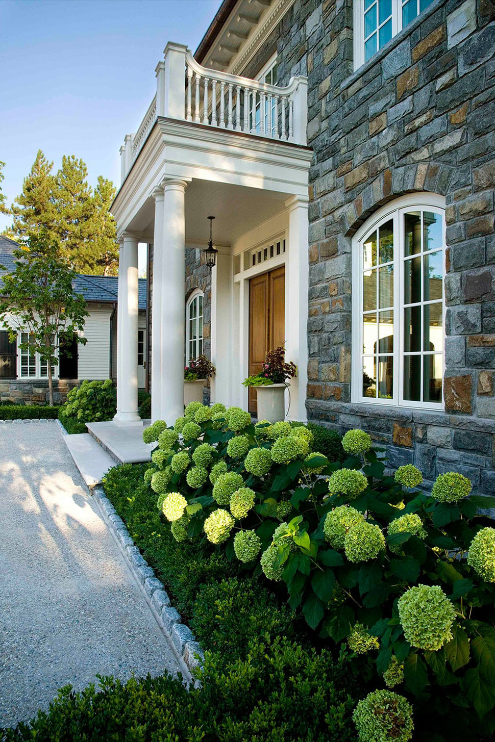 Georgian-Style Classic Stone Façade and Entrance Portico