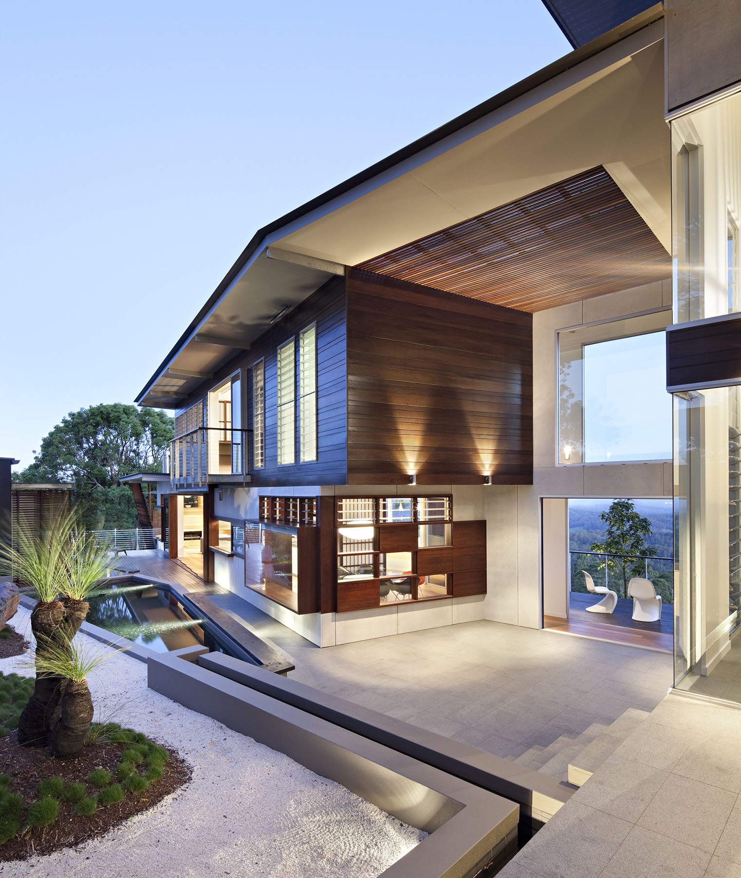 Luxury iModerni Residence With Breathtaking Views Of Glass 