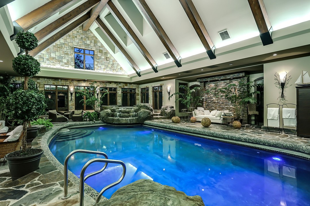 Luxury Country Estate Indoor Swimming Pool