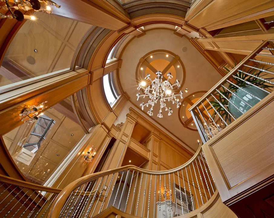 Elegant Grand Spiral Staircase