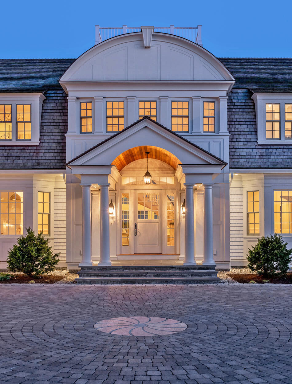 Luxury Home Entrance with Classic Style Architecture