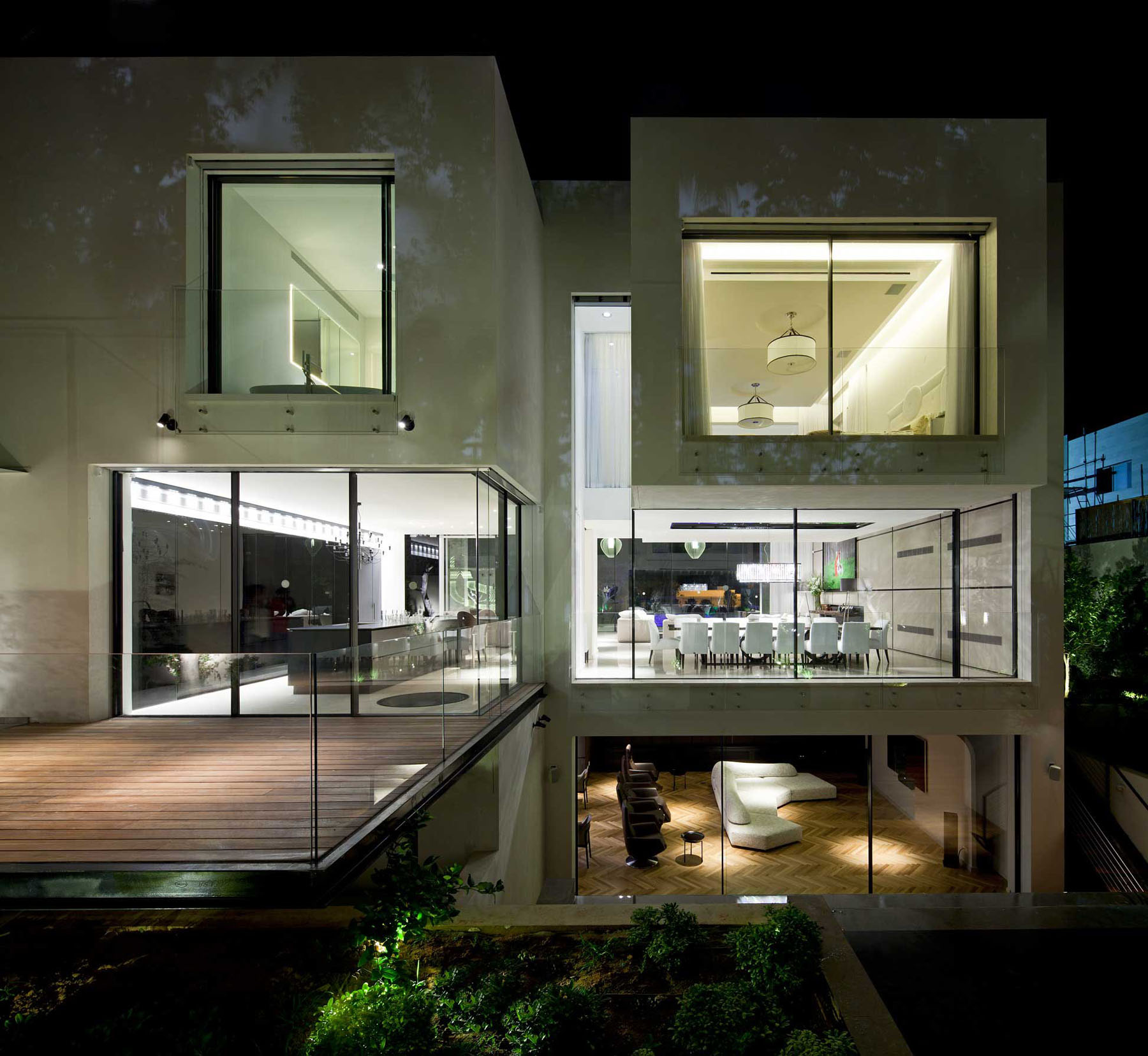  Modern  Cube House  In Israel Offers The Ultimate In Refined 