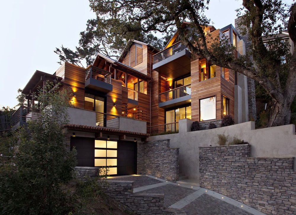 Visit a California Hillside House Rooted in Nature