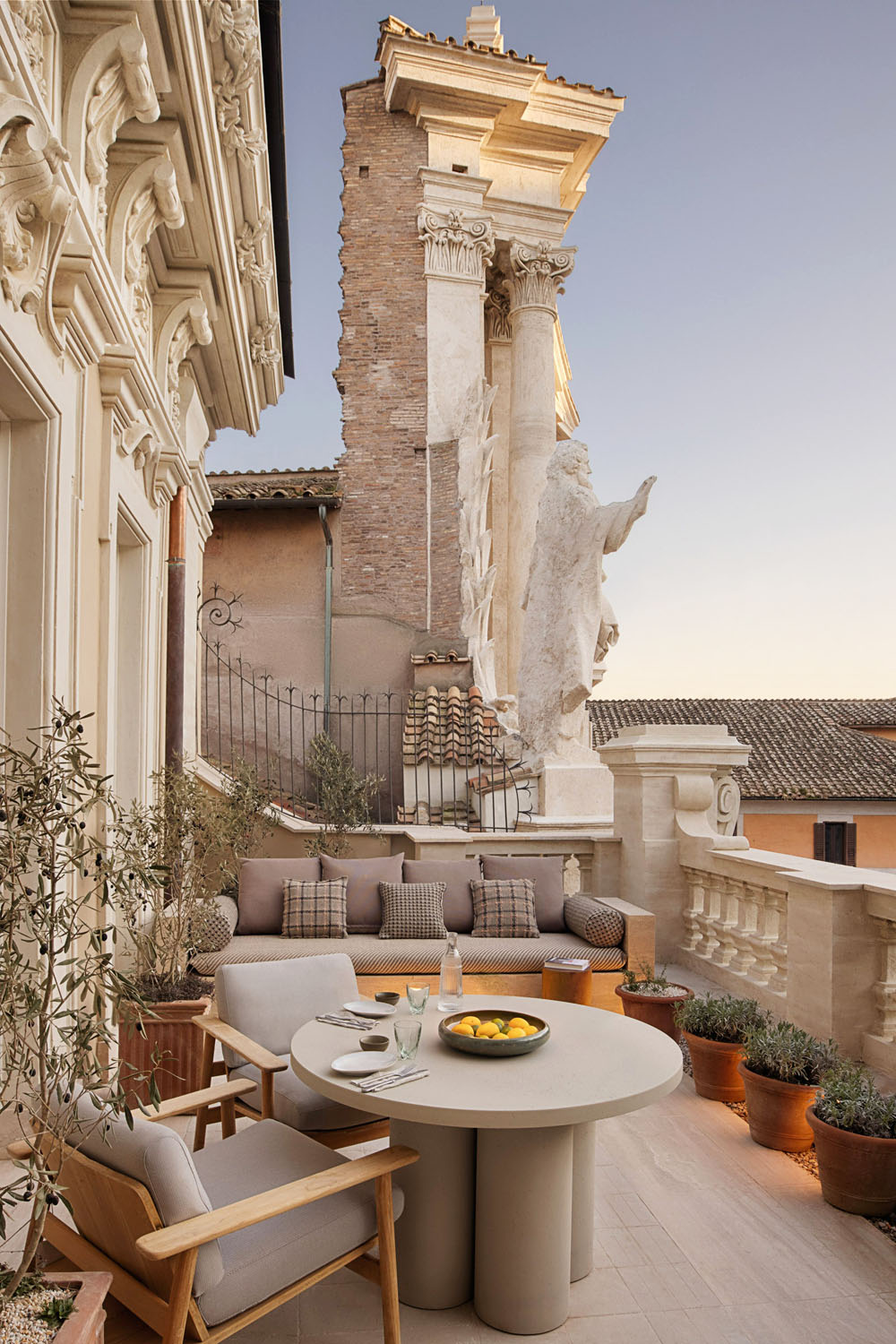 Outdoor Terrace for Al Fresco