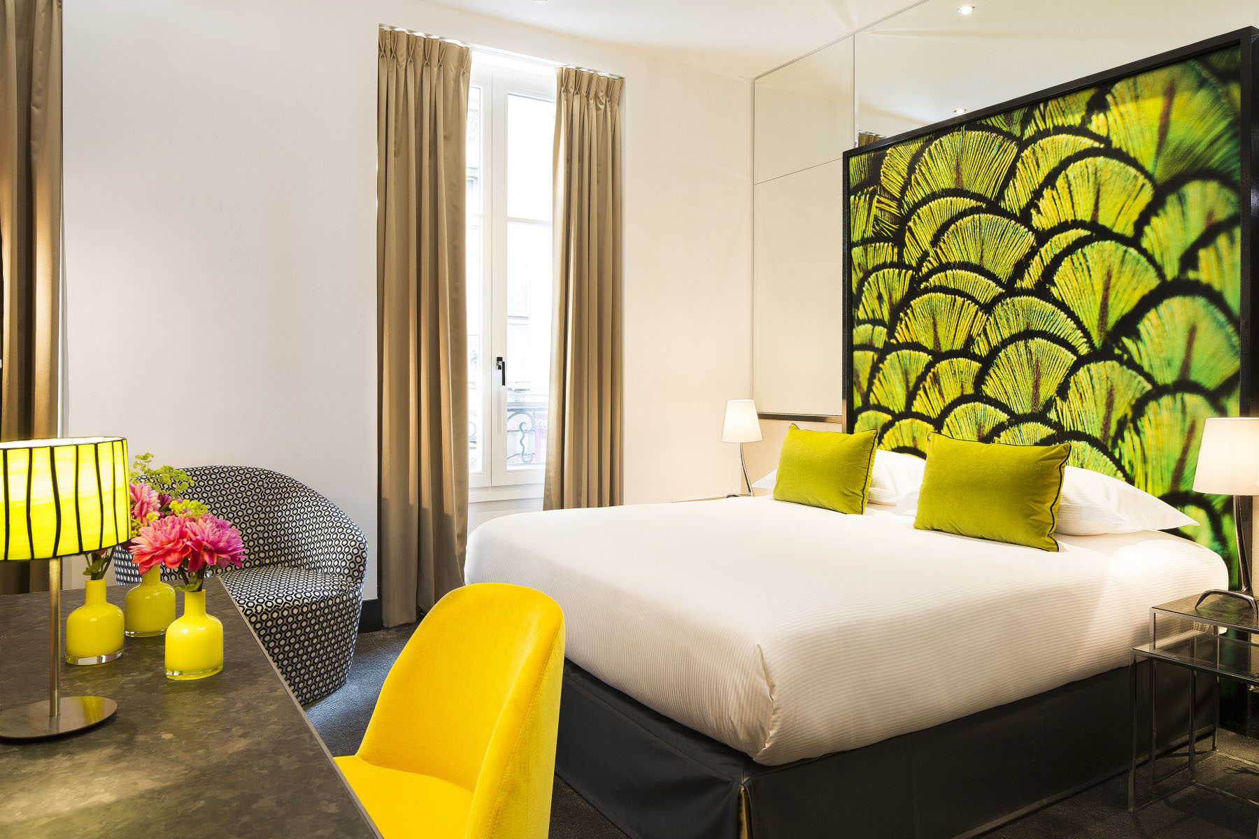 Chic Contemporary Boutique Hotel Interior Decor