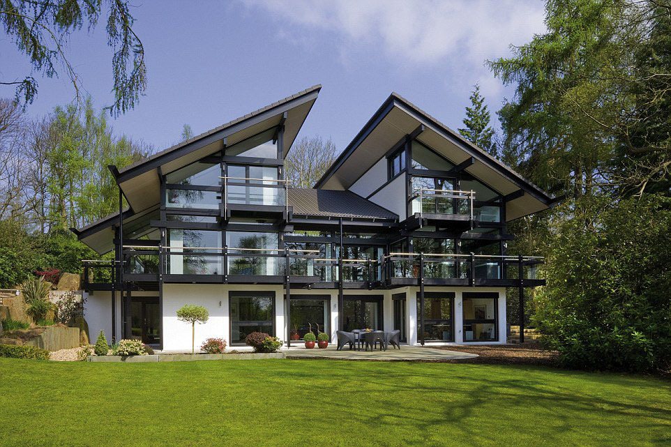 Antonio Banderas House - Stylish Energy Efficient Contemporary Home