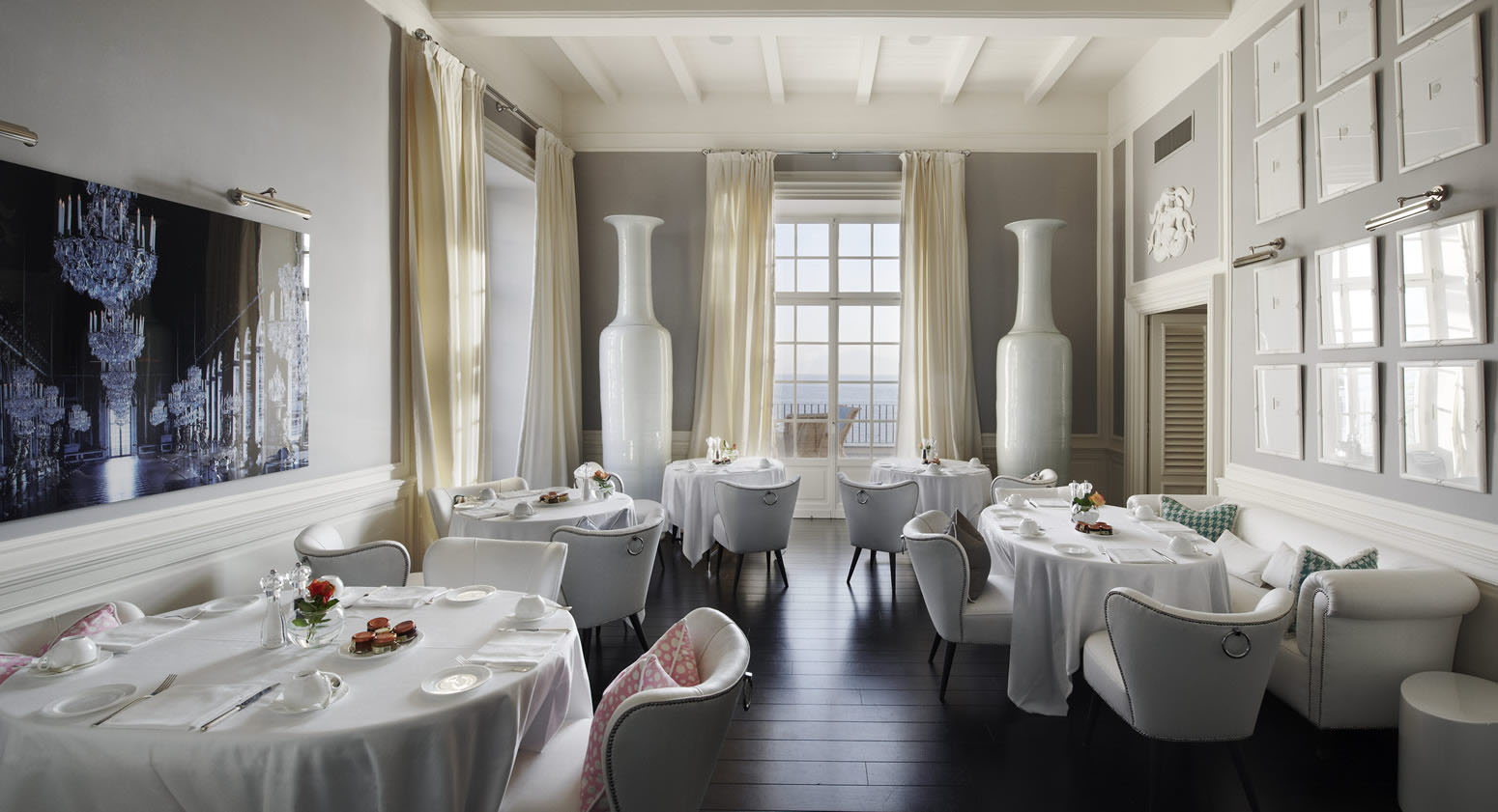 Restaurant-Interior-Decor-Capri