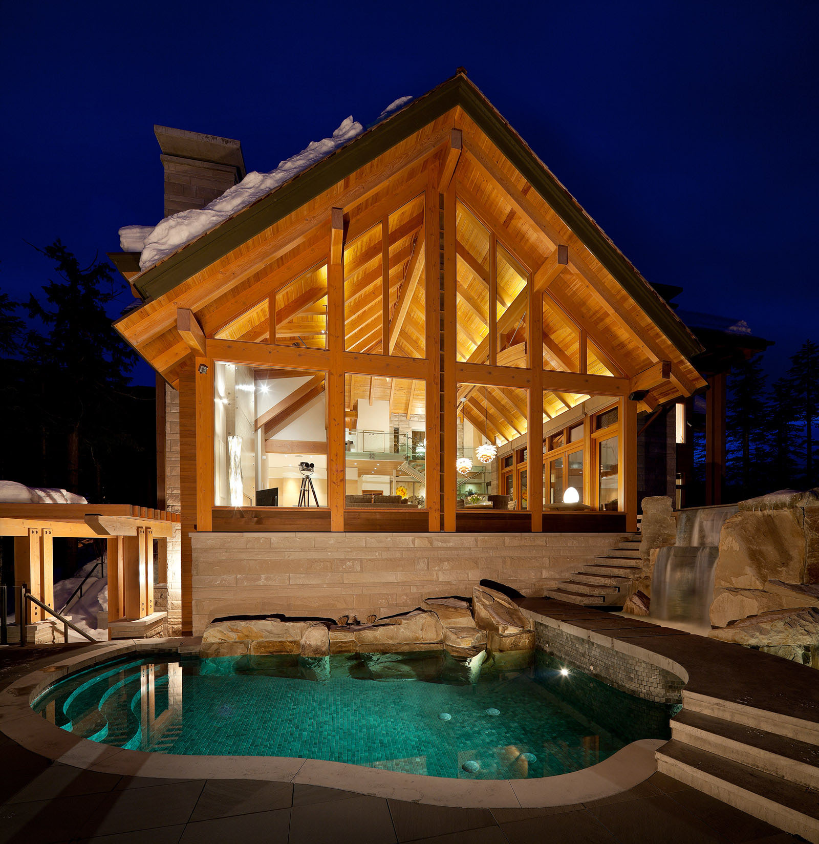 Whistler Luxury Home with Swimming Pool