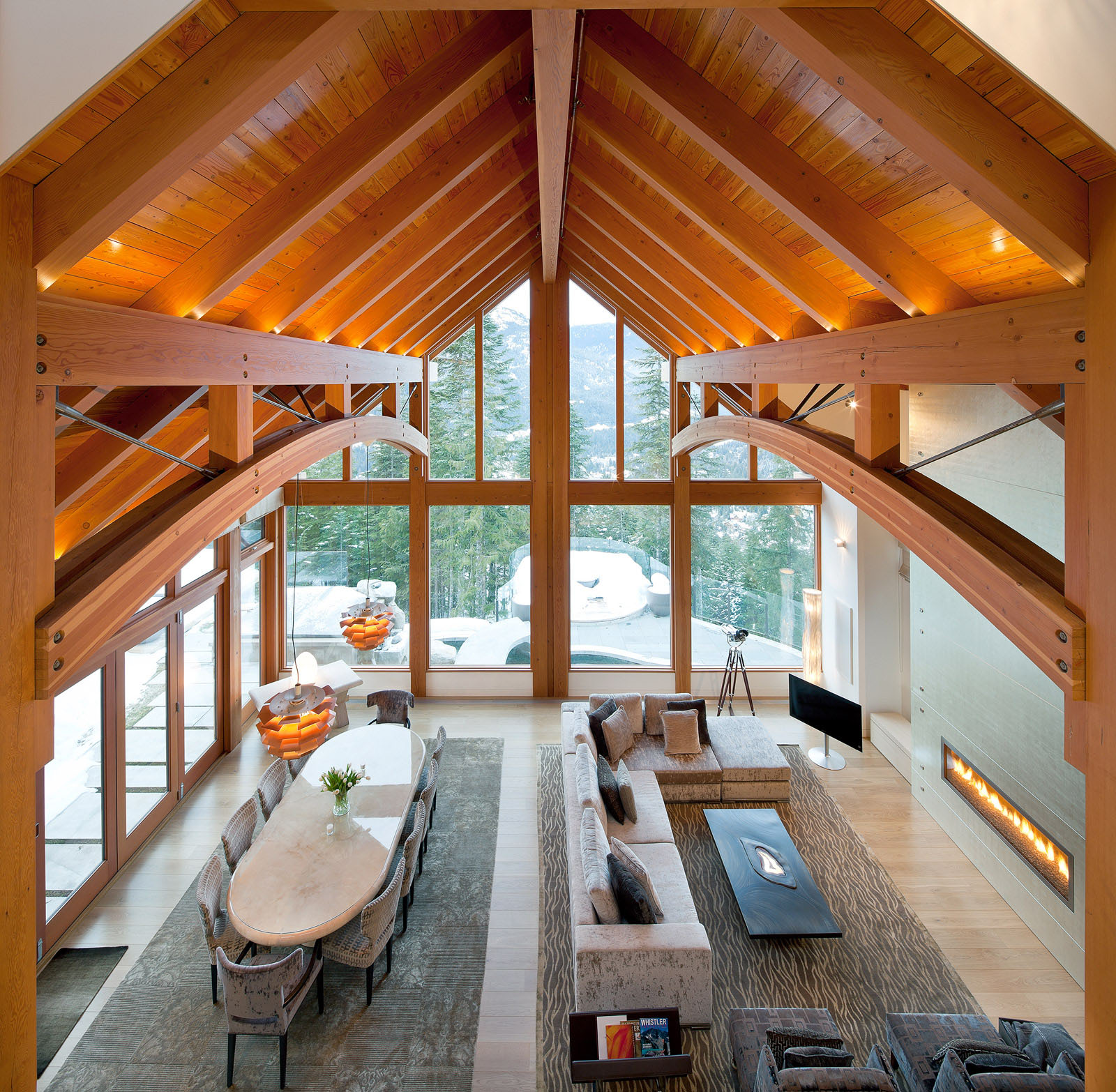 Luxury Timber  Frame  Mountain Retreat In Whistler 