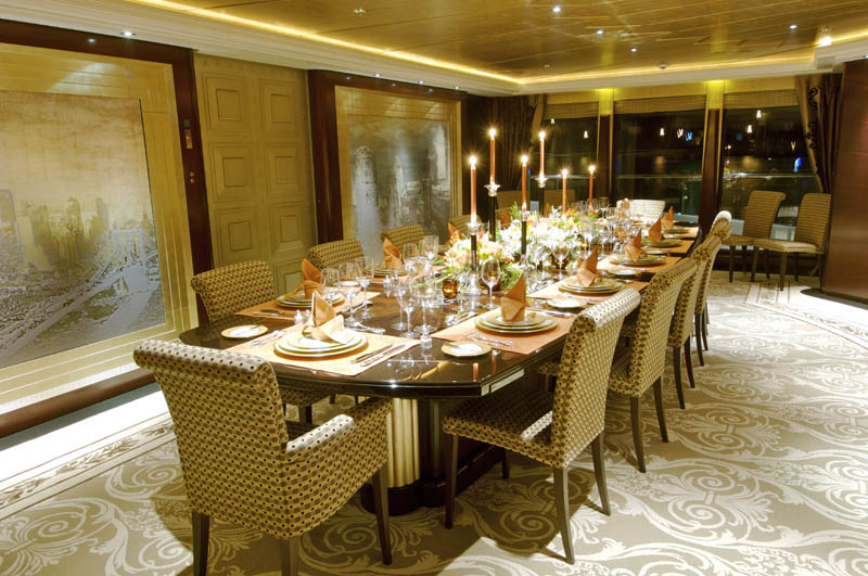 Mega-Yacht-Dinning-Room