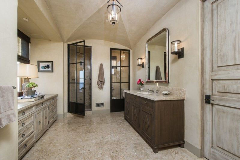 Ceilings with beams Ceilings with beams