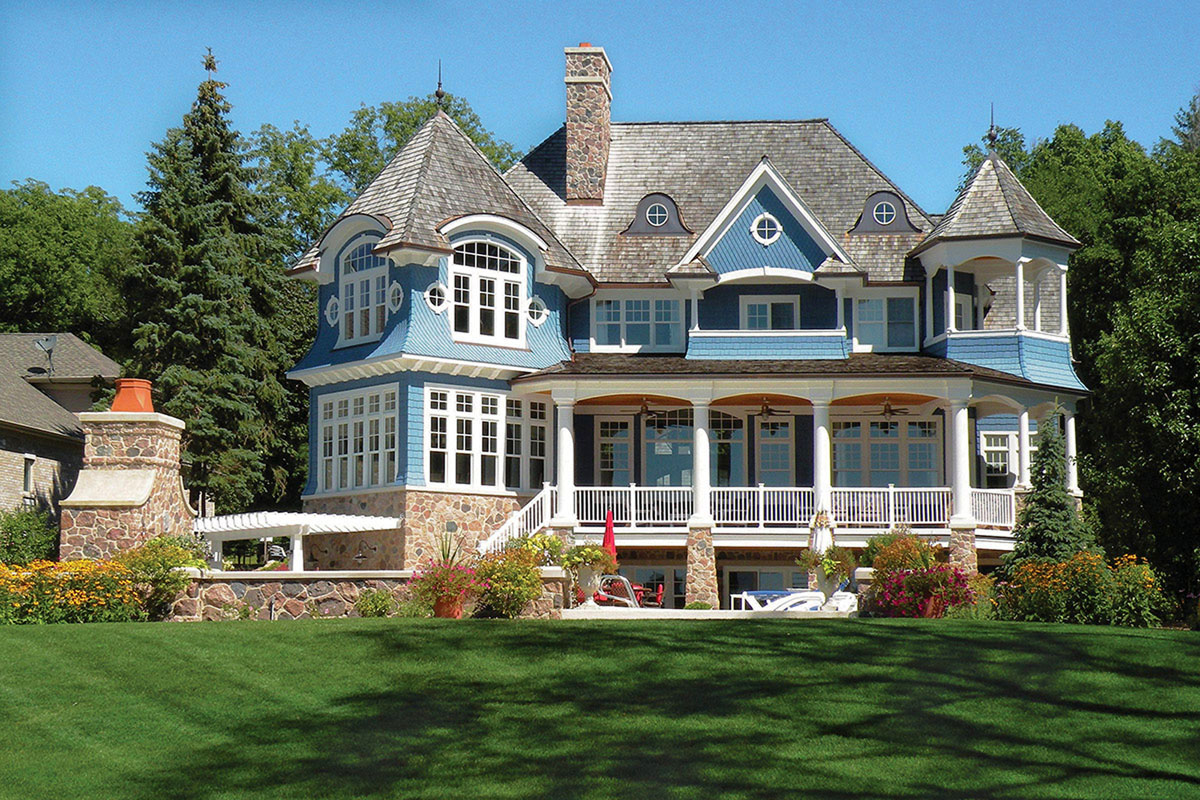 Elegant Shingle-Style Lakeside Home