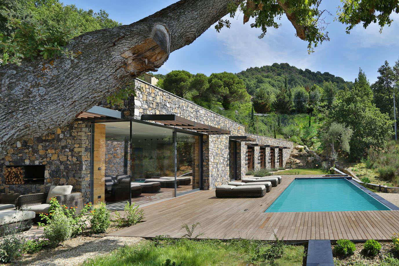 Modern Villa in the Mediterranean