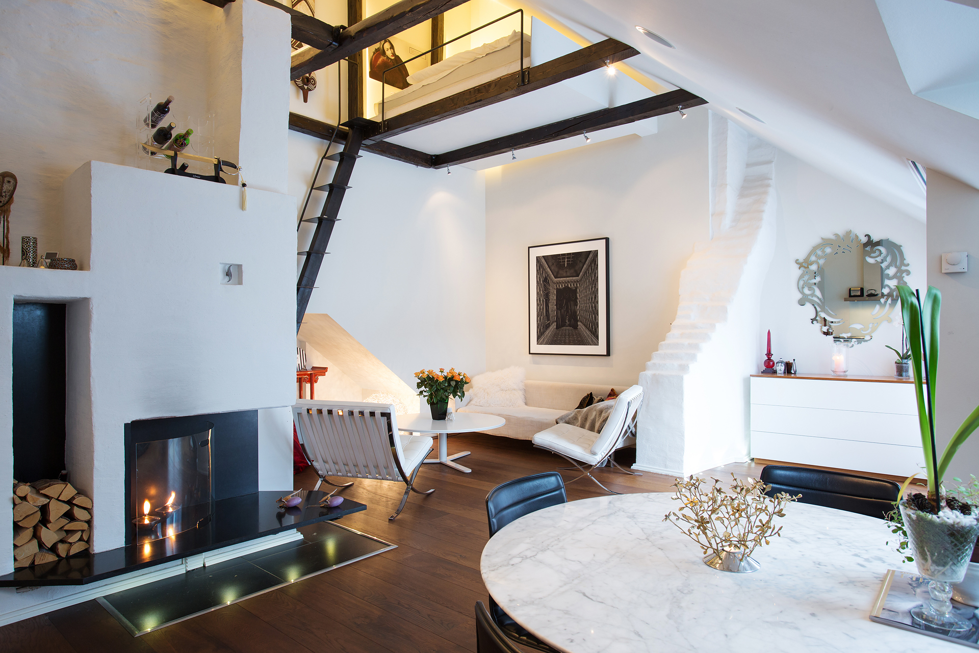 Attractive Loft Apartment With Classic Details In Stockholm