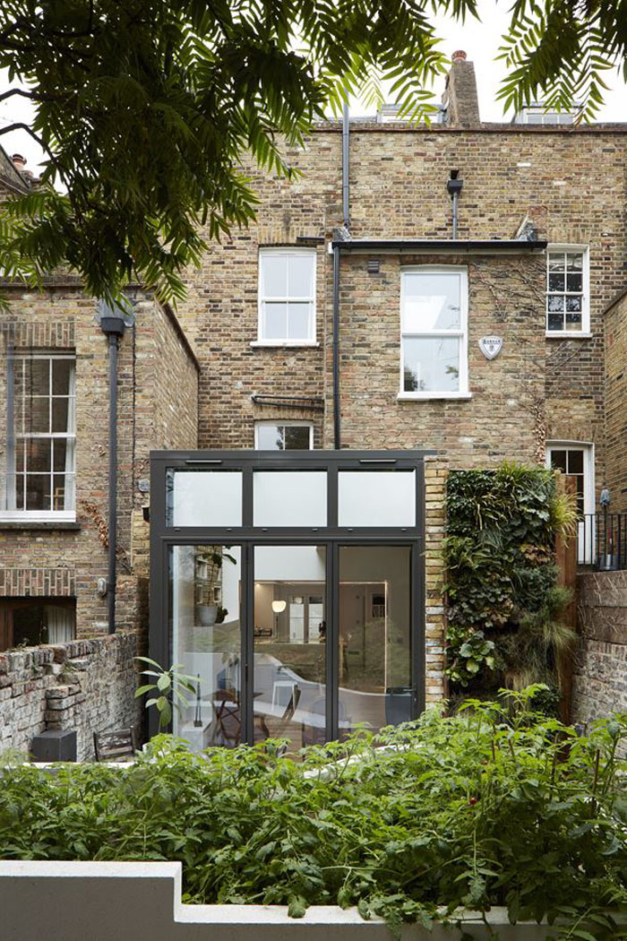 Renovation And Extension Of A Georgian House With Narrow Floor Plan
